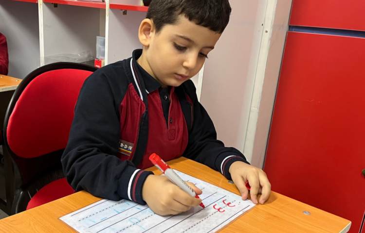 تمرین نحوه‌ی نوشتن اعداد 1-5-زنگ Math 4