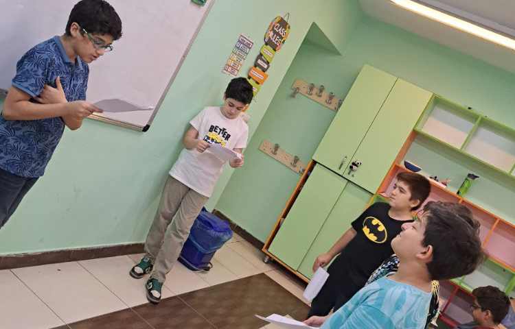 تمرین نمایشنامه ومباحث تدریس شده 2