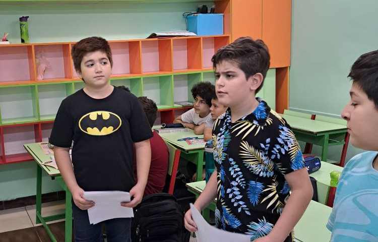 تمرین نمایشنامه ومباحث تدریس شده 5