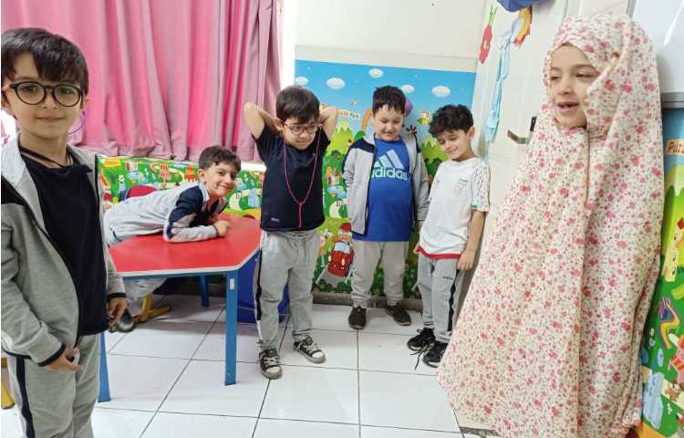 تمرین نمایش خاله‌سوسکه