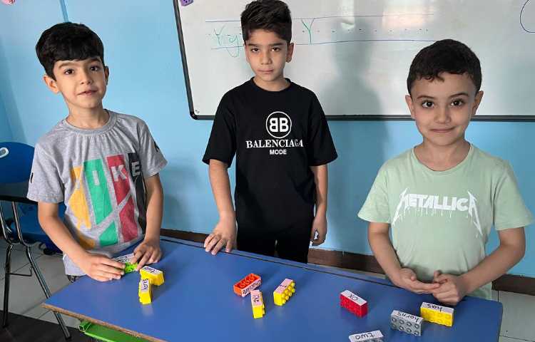 تمرین نوشتن حروف انگلیسی با بازی 2