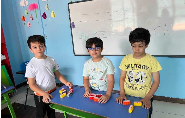 تمرین نوشتن حروف انگلیسی با بازی