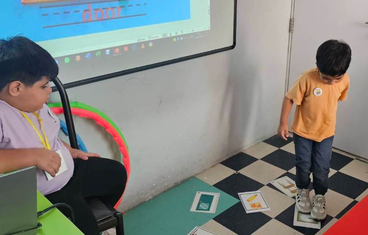 تمرین وسایل مدرسه با بازی 1