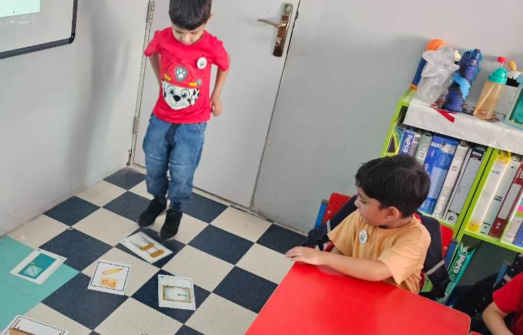 تمرین وسایل مدرسه با بازی 2