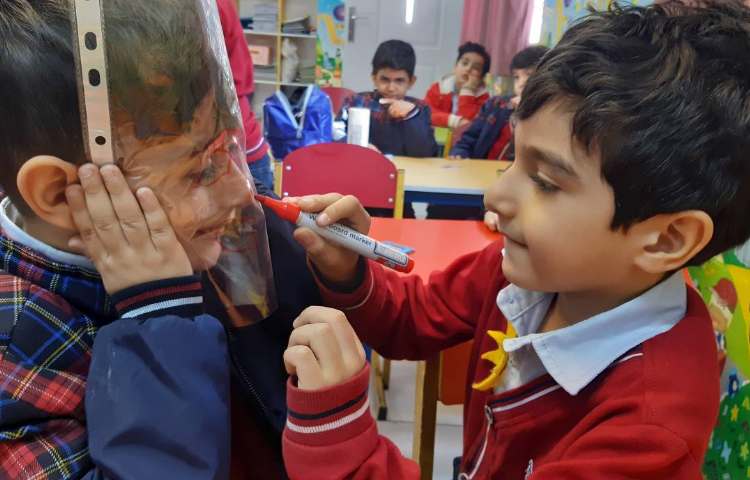 تمرین Song و انجام فعالیت دست‌ورزی-زنگ زبان عمومی 7