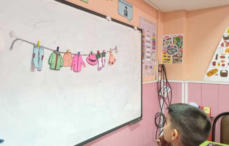 تمرین و انجام فعالیت های صفحه 20 کتاب با موضوع لباس ها 10