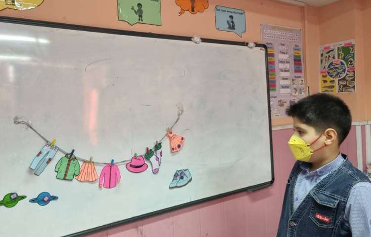 تمرین و انجام فعالیت های صفحه 20 کتاب با موضوع لباس ها 9