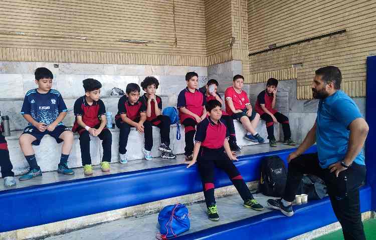 تمرین و بازی فوتبال 1