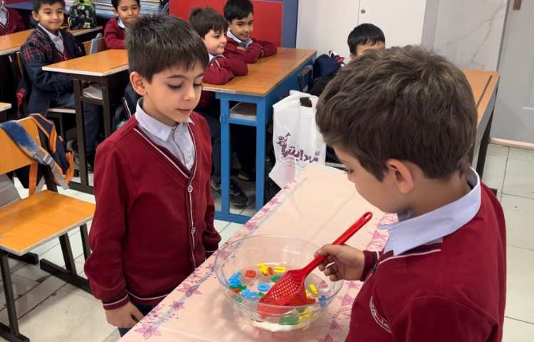 تمرین Blending و Spelling با action و بازی