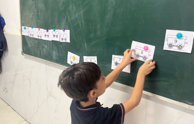 تمرین و تشخیص اعداد یک تا ده-زنگ Math 5