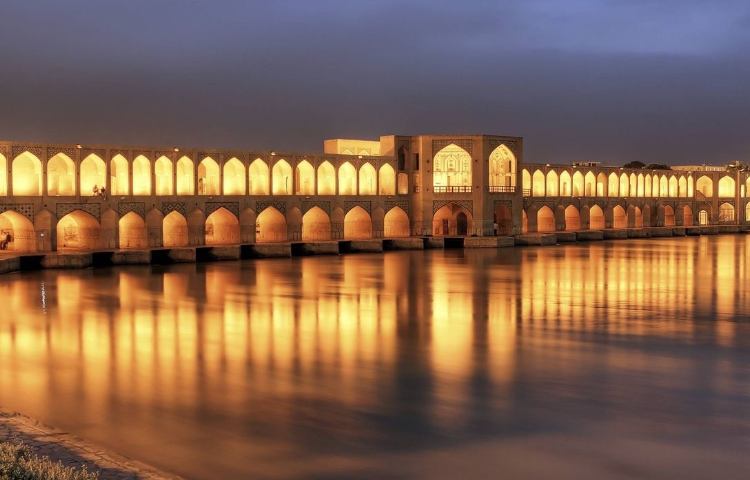 تمرین Speaking و توضیح درمورد پل زاینده‌رود