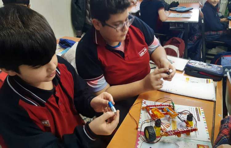 تمرین و توضیح مبحث مدار الکتریکی-زنگ Science 4