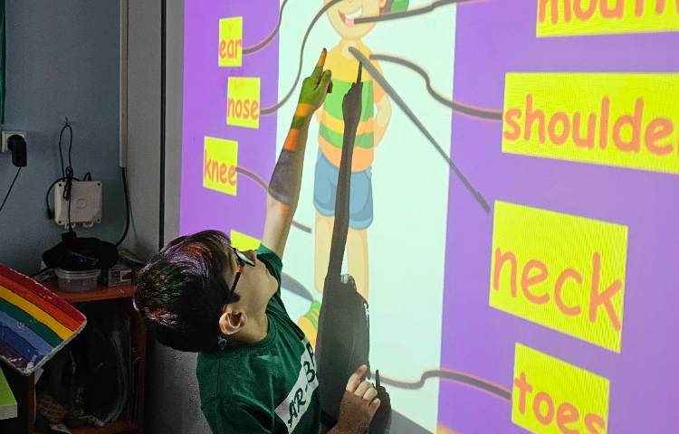 تمرین و تکرار اعضای بدن با بازی 1