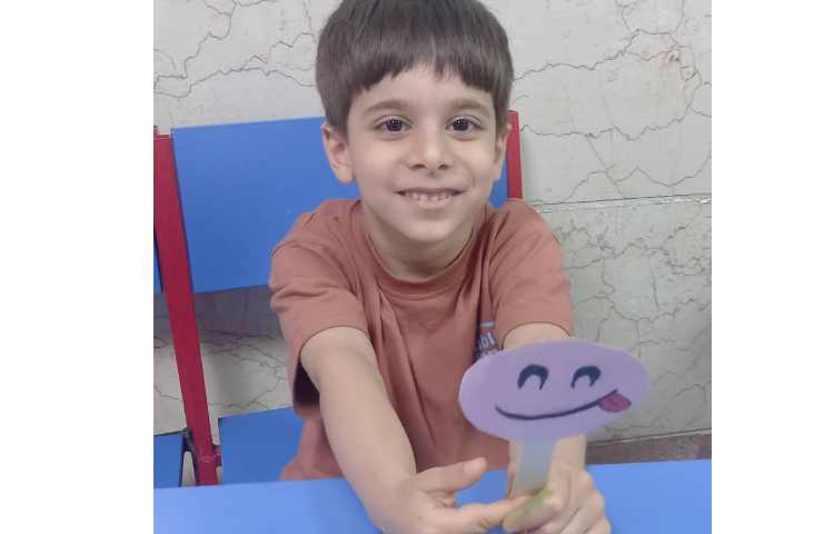 تمرین و تکرار رنگ ها و Greeting 3