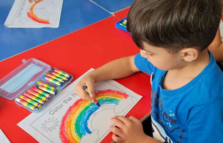 تمرین و تکرار وسایل مدرسه همراه با بازی 3