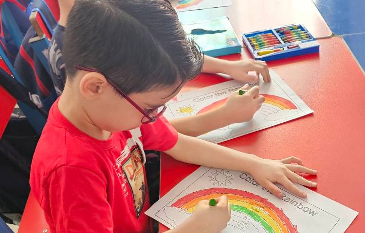 تمرین و تکرار وسایل مدرسه همراه با بازی 5