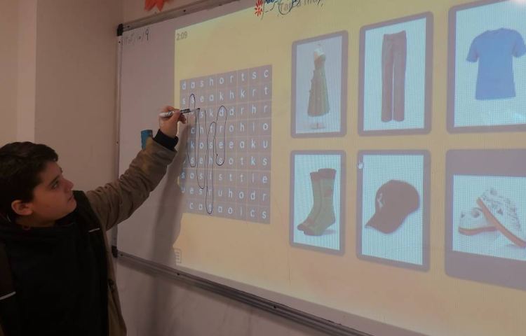 تمرین Spelling و دیکته ی لغات با بازی آنلاین 1