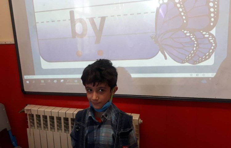 :تمرین و یادآوری حروف y و ee ،پرسش کلاسی از دانش آموزان 1