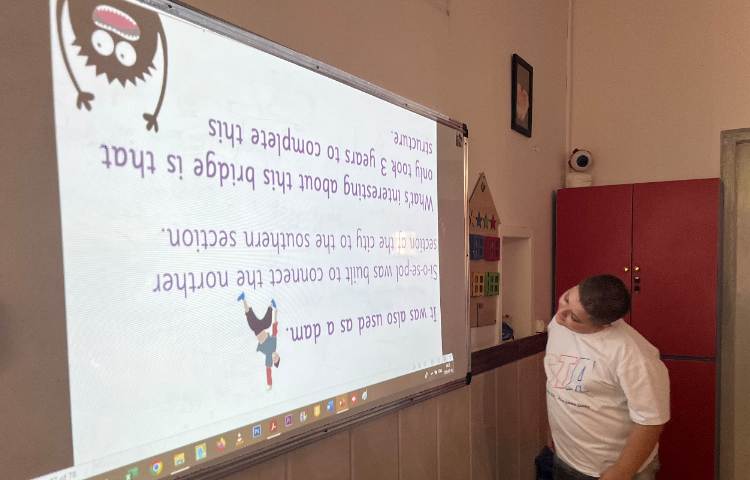 تمرین Reading و Comprehension questions
