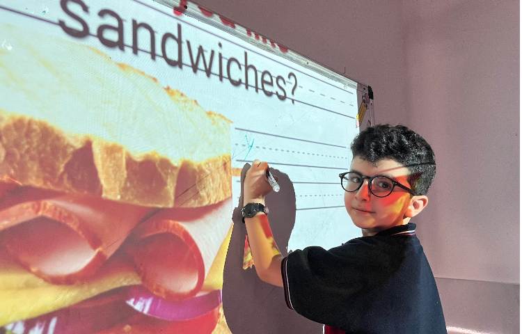 تمرین پاسخ‌دهی به سوالات با فعل like-زنگ زبان عمومی 3