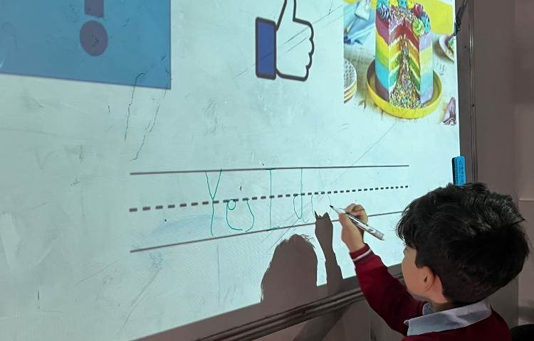 تمرین پاسخ‌دهی به سوالات با فعل like-زنگ زبان عمومی