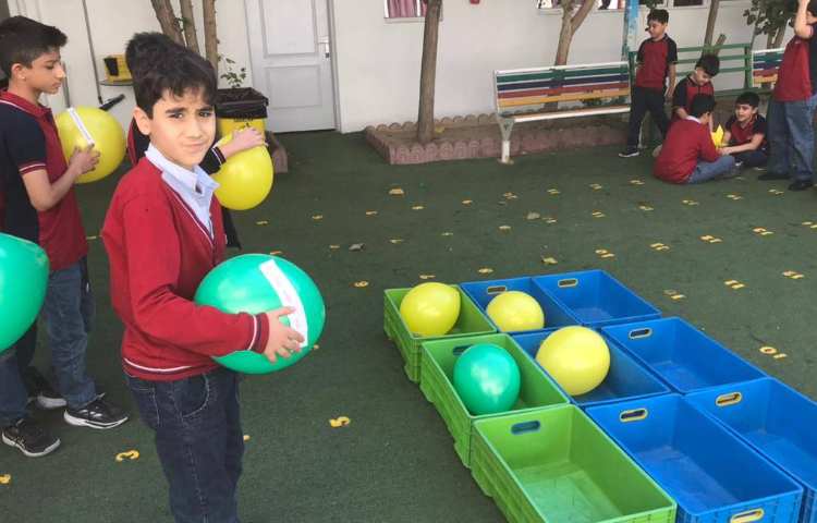 تمرین پرسش و پاسخ با have got/ has got با بازی دوز 6