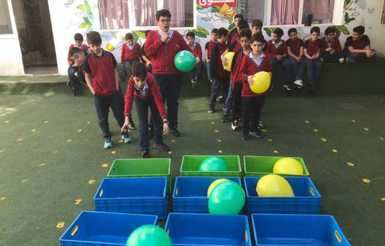 تمرین پرسش و پاسخ با have got/ has got با بازی دوز