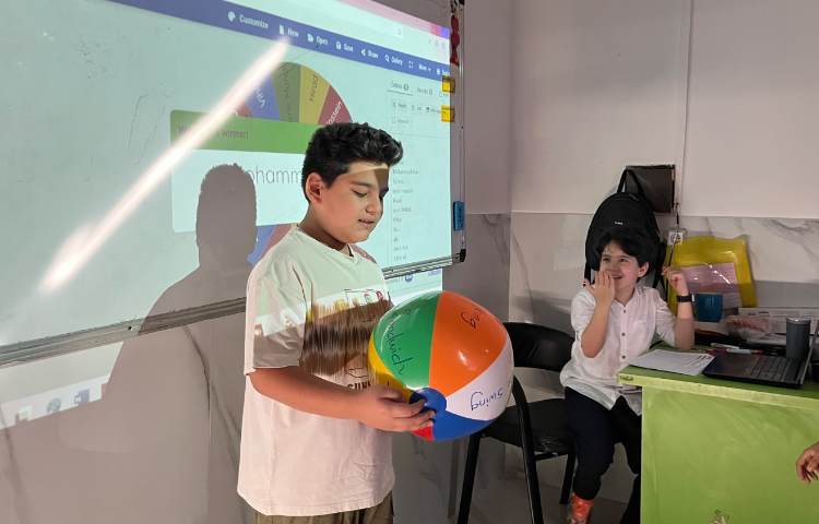 تمرین پرسش و پاسخ با ساختار verb + ing 2