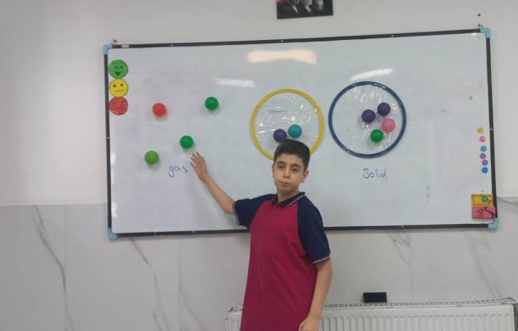 تمرین چگونگی قرار گرفتن مولکول‌ها در زنگ Science 1