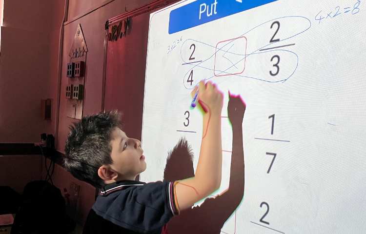 تمرین کسرهای برابر-زنگ Math 1