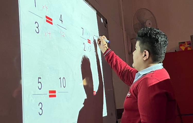 تمرین کسرهای برابر-زنگ Math 3