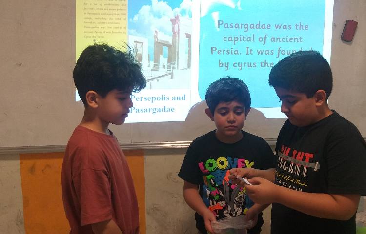 تمرین spelling کلاس movers 12 1