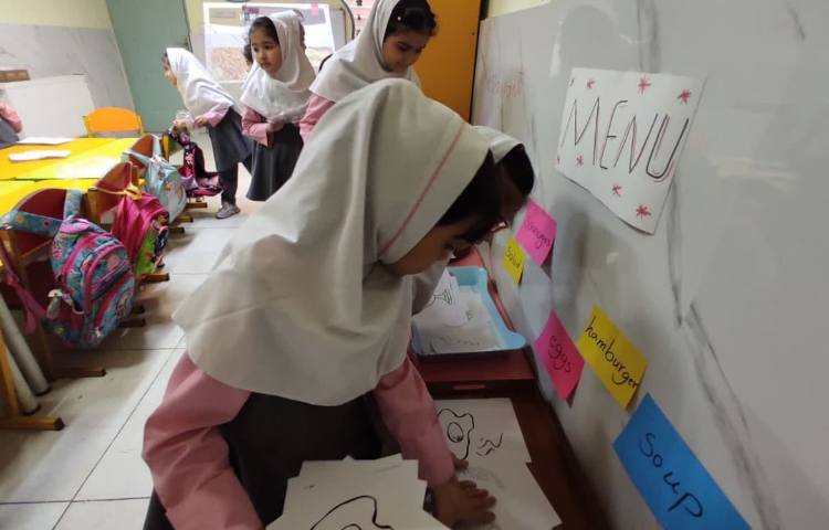 تمرین کلمات درس جدید از طریق بازی رستوران 5