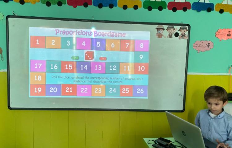 تمرین کلمات مربوط به حروف qu با استفاده ازبازی آنلاین 1