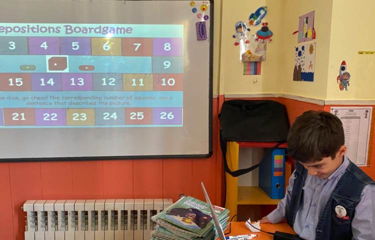 تمرین کلمات مربوط به حروف qu با استفاده ازبازی آنلاین 3