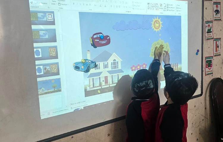 تمرین کلمات مربوط به خانه همراه با بازی، و تمرین مکالمه I can see ...... Me too 4