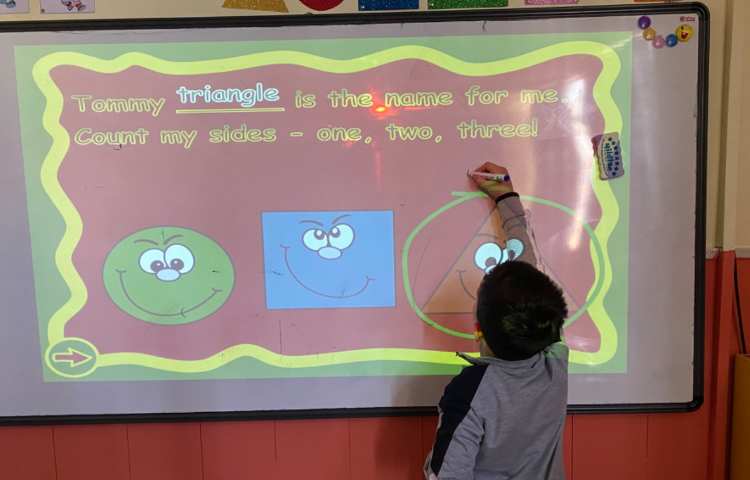 تمرین کلمات مربوط به درس mathematics (اشکال هندسی)