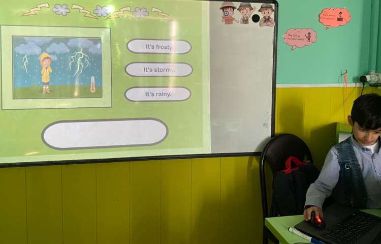 تمرین کلمات مربوط به درس science با استفاده از بازی آنلاین 2