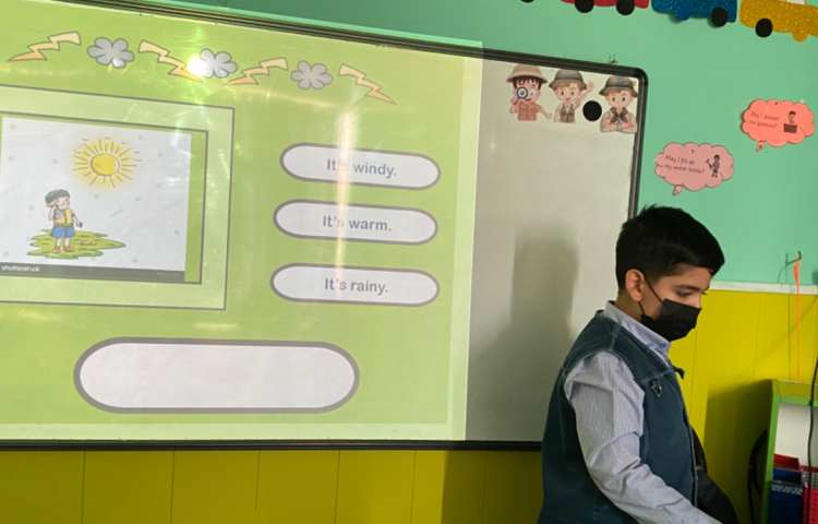 تمرین کلمات مربوط به درس science با استفاده از بازی آنلاین 4