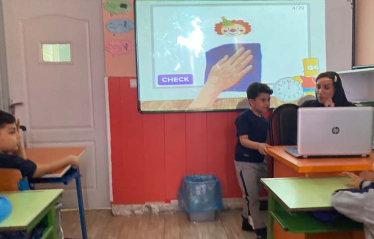 تمرین کلمات مربوط به درسow با استفاده از بازی 3