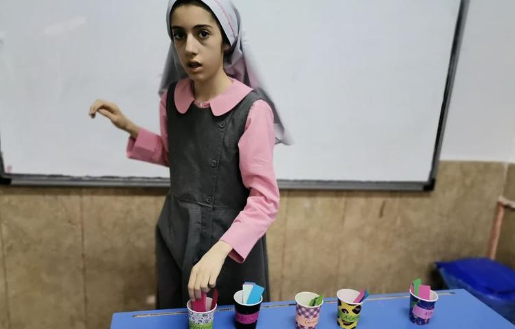 تمرین کلمات و جمله سازی از طریق بازی 4