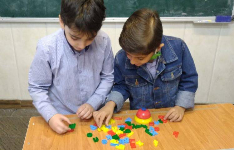 تمرین کلمه سازی و spelling