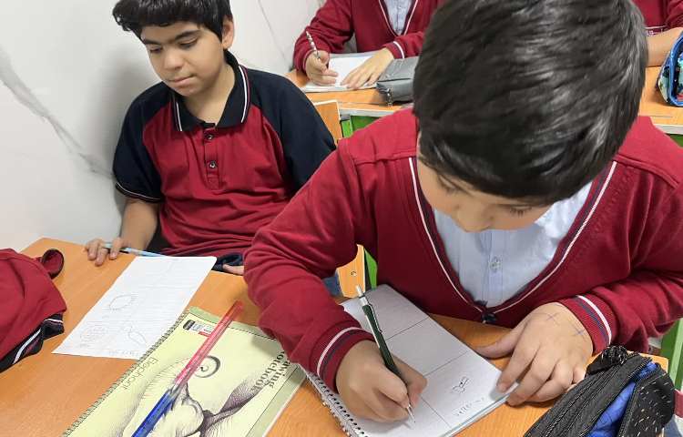 تمرین light source and reflect light 1