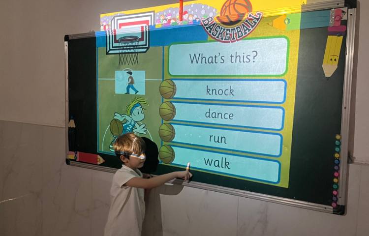 تمرین Action Verbs 4