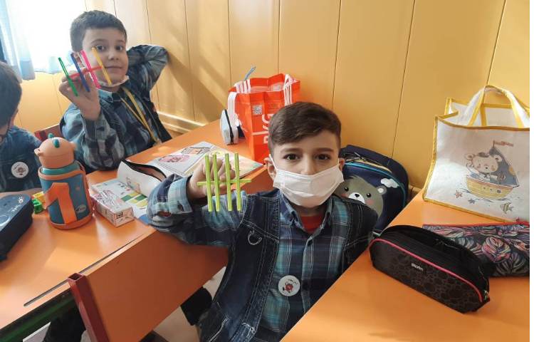 :تم 5 ریاضی و چوب خط 5 تایی، کلاس توت فرنگی 4