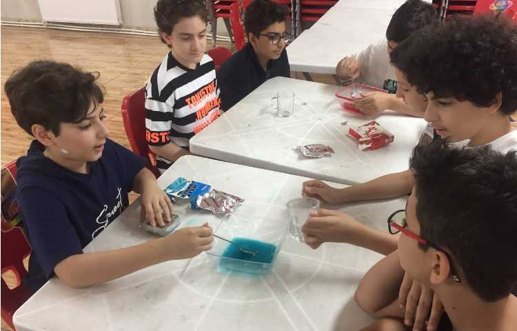 تهیه دسر ژله بستنی 3