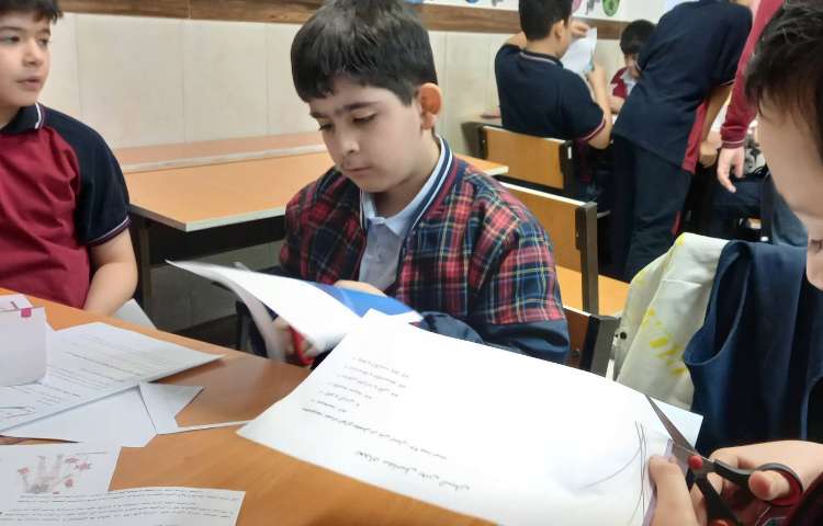 تهیه پوستر هفته علوم 2