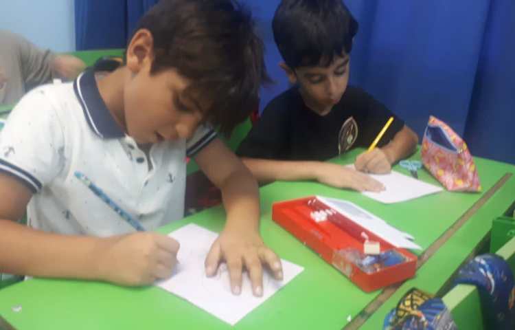 تهیه پوستر گروهی احساسات مثبت و منفی 9