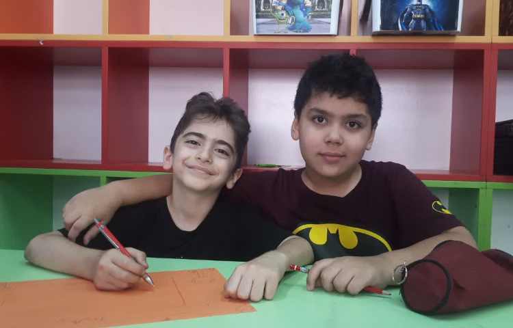 تهیه پوستر گروهی در مورد حقوق افراد در گروه و روابط بین فردی در کلاس زبان زرافه 1