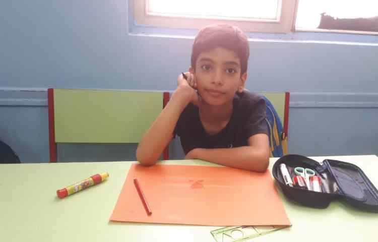 تهیه پوستر گروهی در مورد حقوق افراد در گروه و روابط بین فردی در کلاس زبان زرافه 5